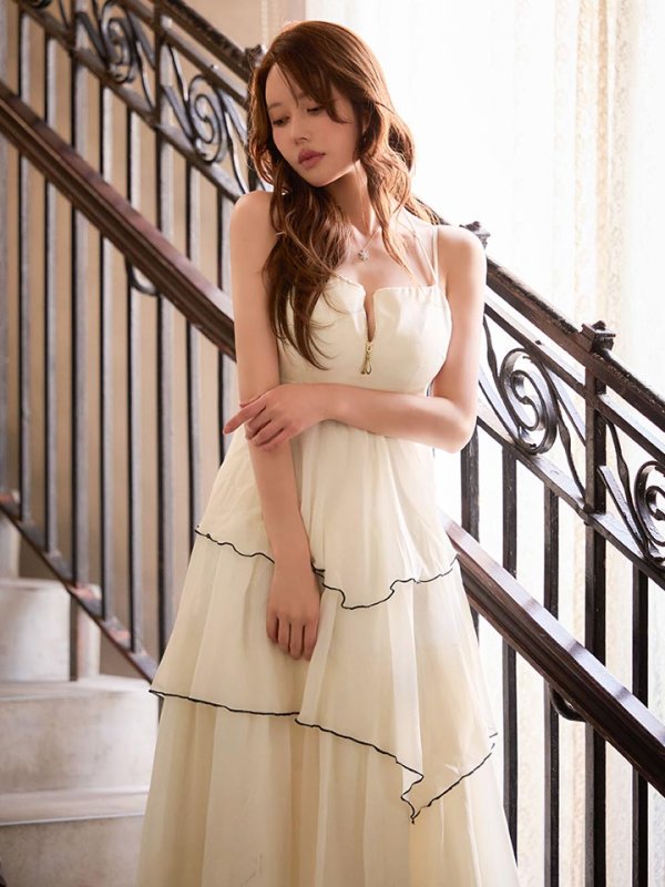 ホワイト　モデル：ゆめ　身長：160cm　着用サイズ：Sサイズ
