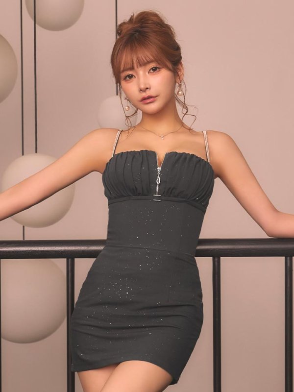 モデル：まみ　身長：161cm　着用サイズ：Sサイズ