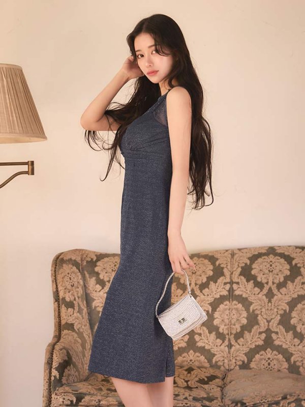 ネイビー モデル：ゆりお　身長：165cm　着用サイズ：Sサイズ