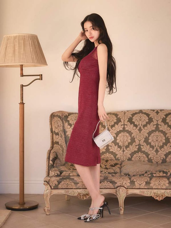 ワインレッド モデル：ゆりお　身長：165cm　着用サイズ：Sサイズ