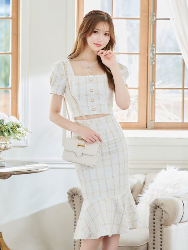 モデル：桜伊みやこ　身長：168cm　着用サイズ：Sサイズ