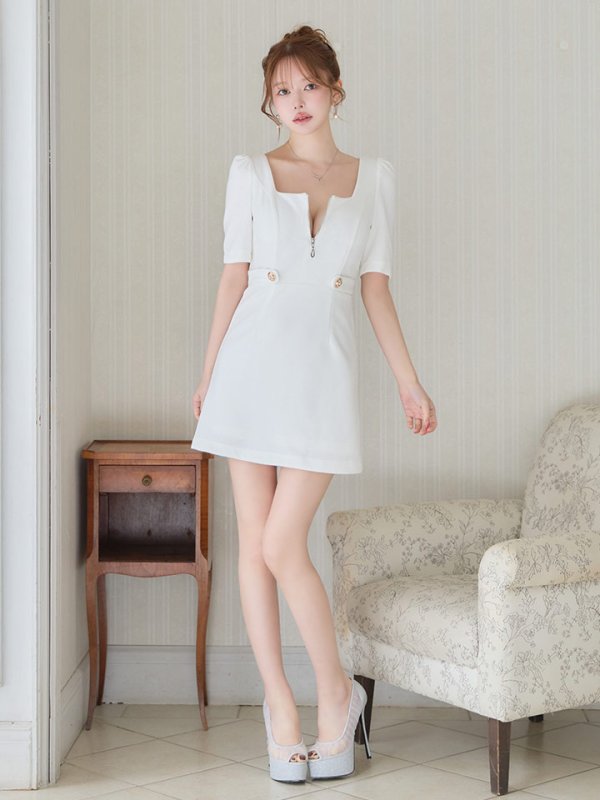 ホワイト　モデル：ゆめ　身長：160cm　着用サイズ：Sサイズ