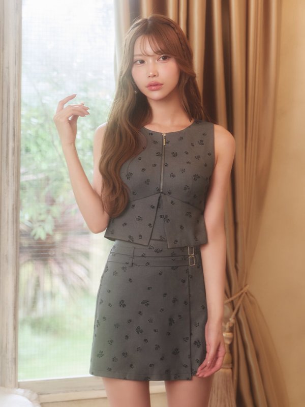 モデル：るりぴ　身長：165cm　着用サイズ：Sサイズ