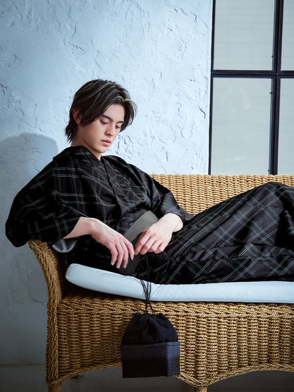 モデル：元之介　身長181cm　着用サイズ：Lサイズ