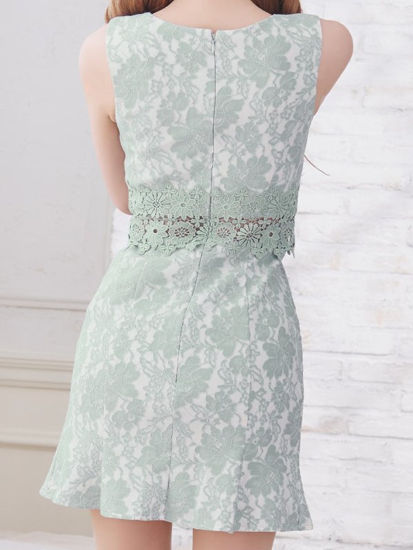 モデル：真優川咲　身長：159cm　着用サイズ：Sサイズ