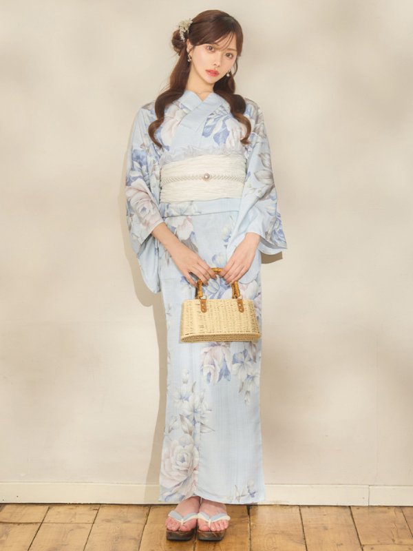 モデル：朝日向まり　身長：167cm　着用サイズ：Fサイズ
