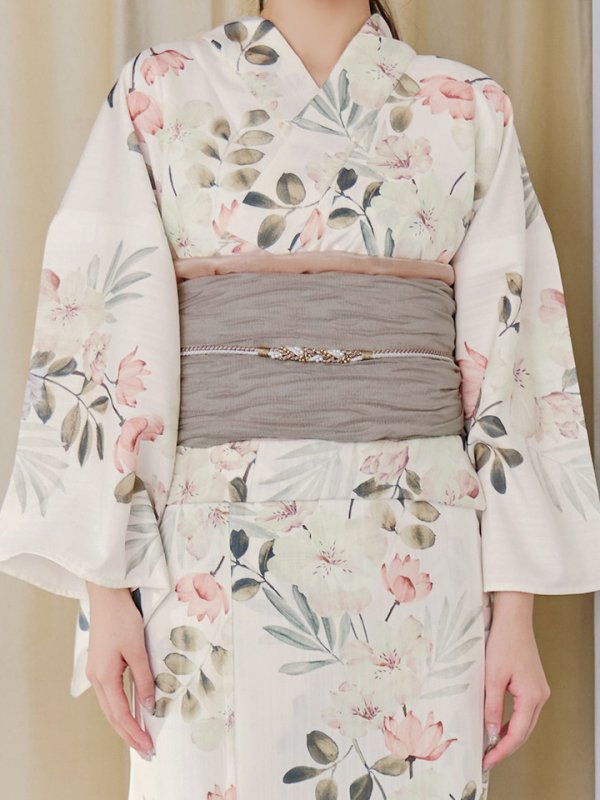 モデル：えみ姉　身長：158cm　着用サイズ：Fサイズ