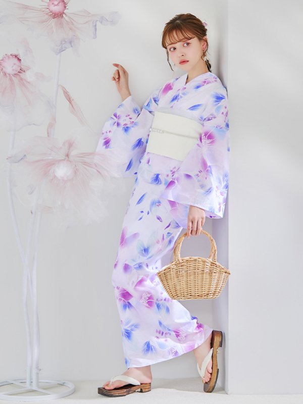 モデル：加藤ナナ　身長：160cm　着用サイズ：Fサイズ