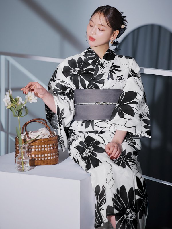 モデル:kie 身長:158cm 着用サイズ:Fサイズ