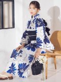 大柄ブルーフラワー浴衣 OBI-siwa-200-kj-12-DKBL / HIMO-906-yn-PEARL / HEKO-800-sb-5-W / YA-1016-kj-CL / GETA-01-kj-3-IV/ [YMT]