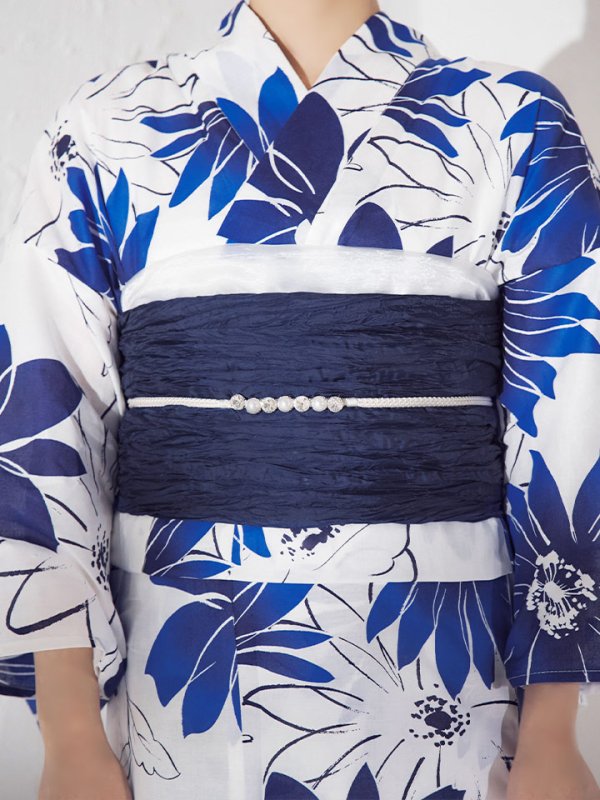 モデル：kie　身長158cm　着用サイズ：Fサイズ