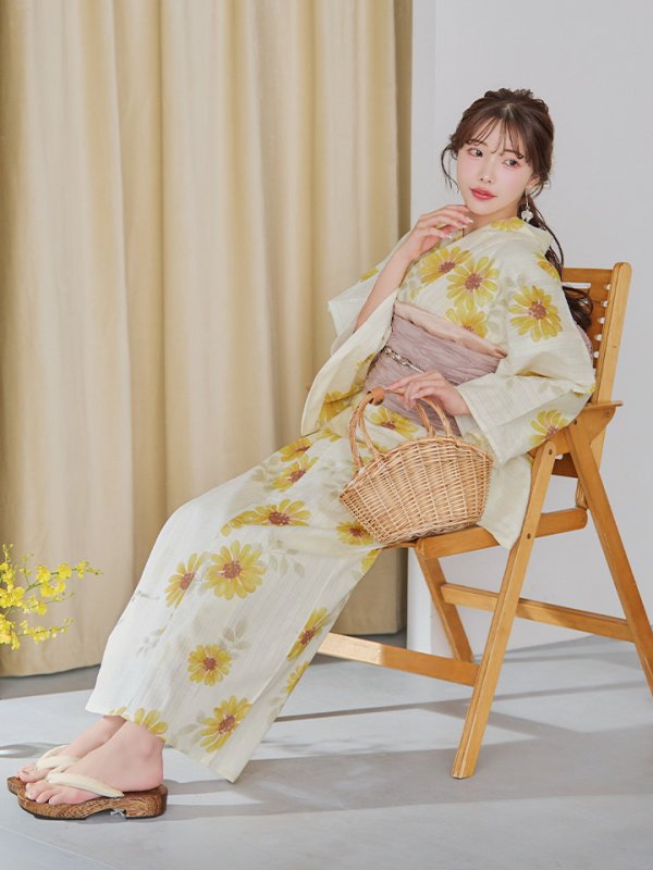 モデル：えみ姉　身長：158cm　着用サイズ：Fサイズ