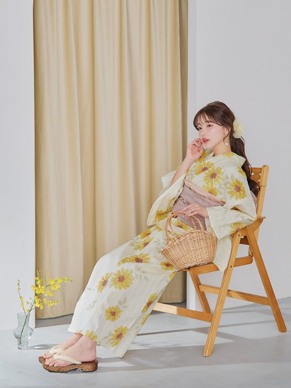 モデル：えみ姉　身長：158cm　着用サイズ：Fサイズ