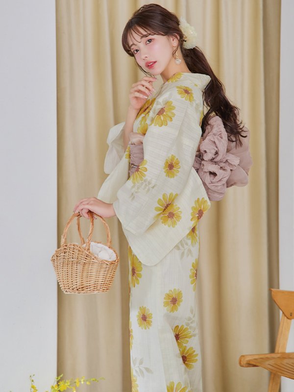 モデル：えみ姉　身長：158cm　着用サイズ：Fサイズ