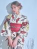 画像12: 【即日発送】レトロモダンフラワー浴衣  【浴衣３点セット 浴衣/帯/下駄】OBI-hira-100-ok-14-RxWR / HIMO-900-yn-4-GYxGY / HEKO-800-sb-5-W / YA-1026-kn-R / GETA-01-kj-8-R/  [YMT]