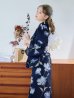 画像10: 【即日発送】ネイビー＆ブルー牡丹浴衣  【浴衣３点セット 浴衣/帯/下駄】OBI-siwa-202-ok-5-IV / HIMO-900-yn-5-IV / HEKO-800-sb-5-W / YA-1025-wk-BL / GETA-02-ok-2-IV[YMT]