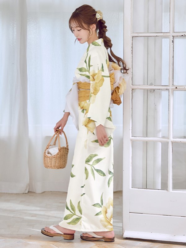 モデル:ななにー 身長:161cm