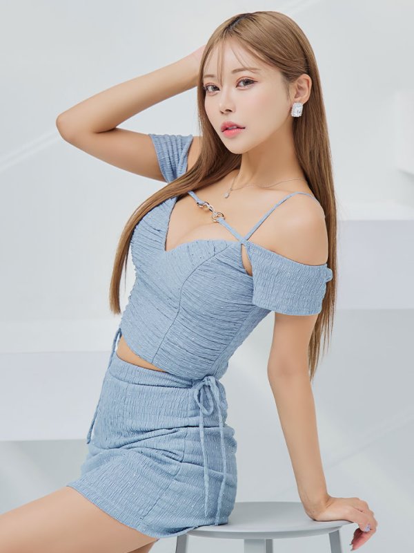 モデル:如月れい 身長:156cm 着用サイズ:Sサイズ