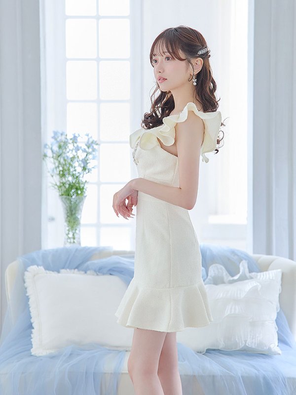 モデル:羽澄まり 身長:158cm 着用サイズ:Sサイズ