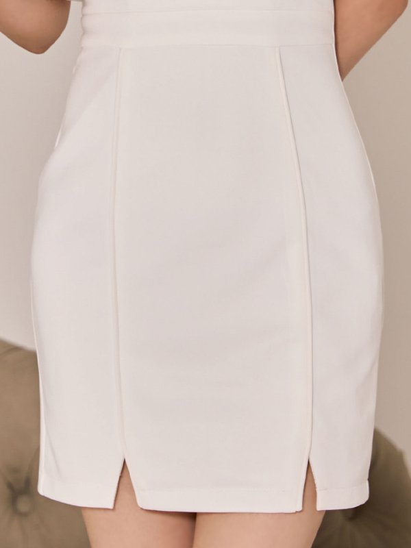 モデル：ももか　身長：156cm　着用サイズ：Sサイズ