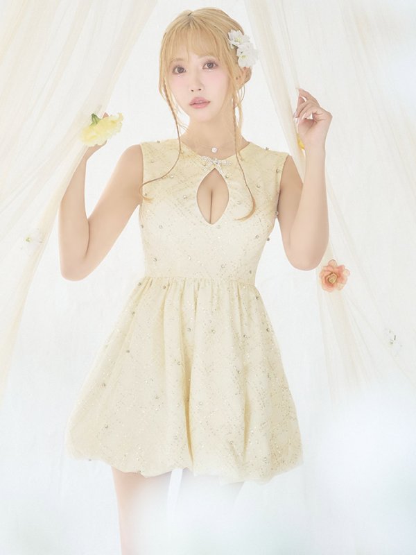 モデル:三上悠亜 身長:159cm 着用サイズ:Sサイズ