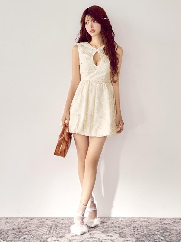 モデル：まりん　身長：163cm　着用サイズ：Sサイズ