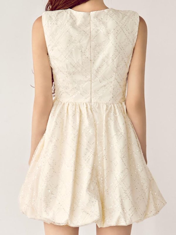 モデル：まりん　身長：163cm　着用サイズ：Sサイズ