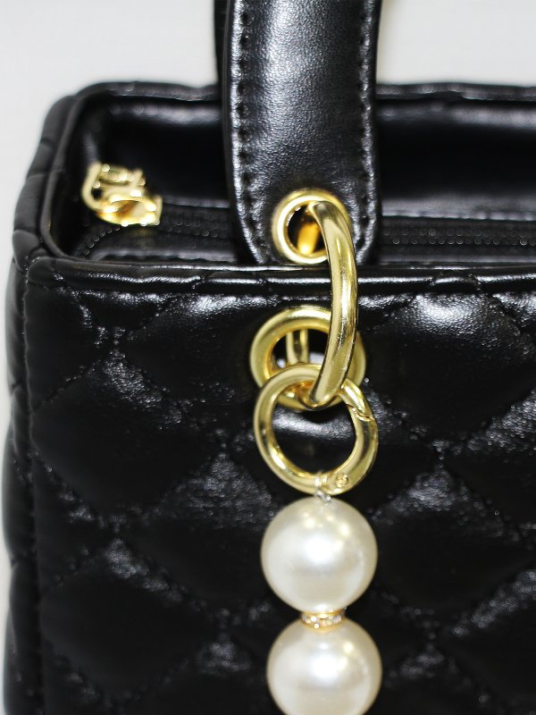 画像7: 【ANGEL R/エンジェルアール】パールチェーン付き/ キルティング/ ハンドバッグ【2カラー】[OF04] 【一部予約商品/12月下旬-1月上旬発送予定】