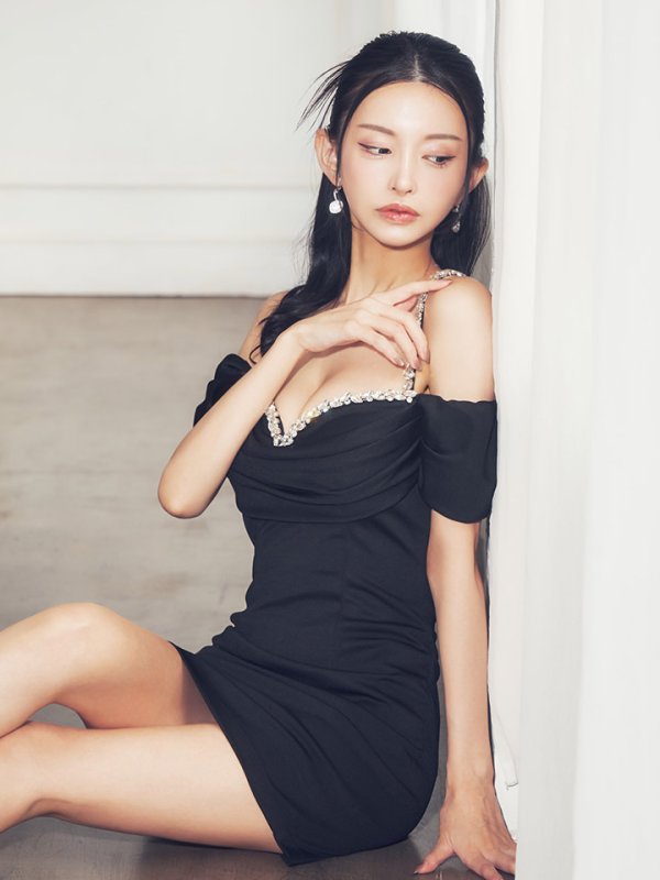 モデル：まおちゃる　身長：156cm　着用サイズ：Sサイズ