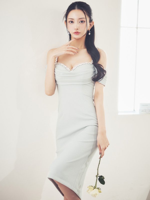 モデル：まおちゃる　身長：157cm　着用サイズ：Sサイズ