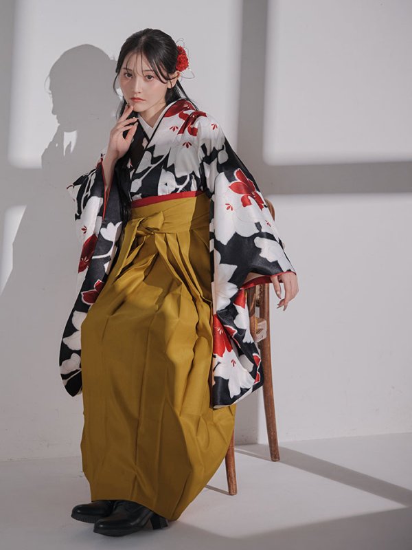 画像13: 【予約商品/1月中旬発送予定】白×赤百合 ブラック二尺袖着物【卒業袴３点セット 二尺袖着物/帯/袴】