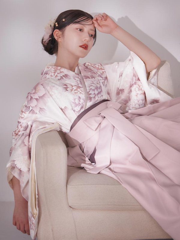 画像14: 【予約商品 / 1月中旬発送予定】ピンク牡丹×菊 ペールピンク二尺袖着物【卒業袴３点セット 二尺袖着物/帯/袴】