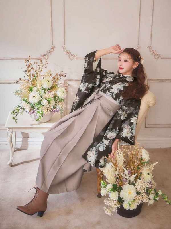 モデル:明日花キララ 身長:162cm　着用サイズ:Mサイズ