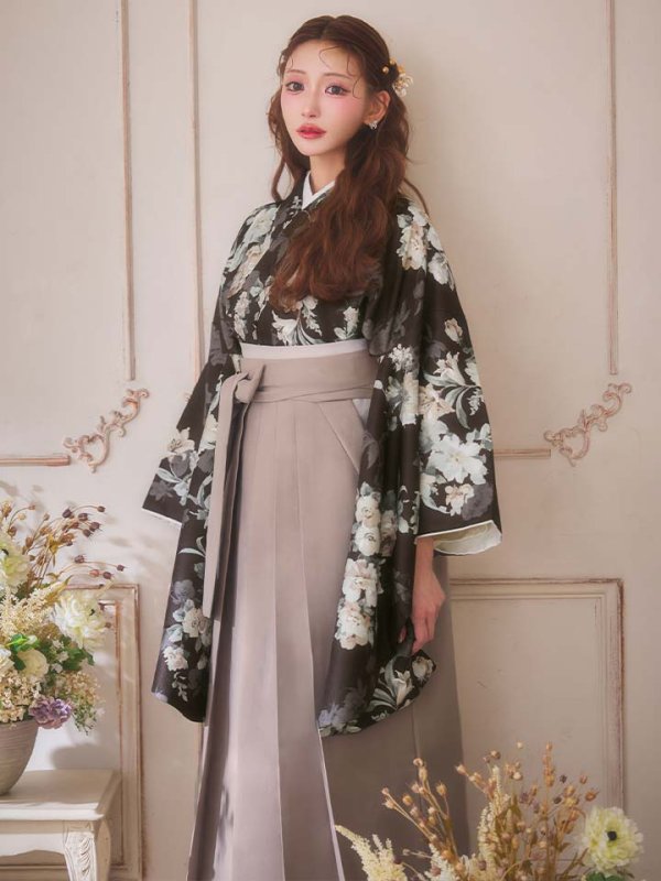 モデル:明日花キララ 身長:162cm　着用サイズ:Mサイズ