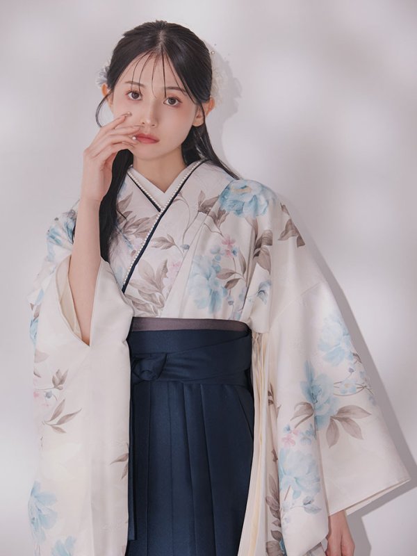 画像2: 【予約商品/1月中旬発送予定】ブルー芍薬 ホワイト二尺袖着物【卒業袴３点セット 二尺袖着物/帯/袴】