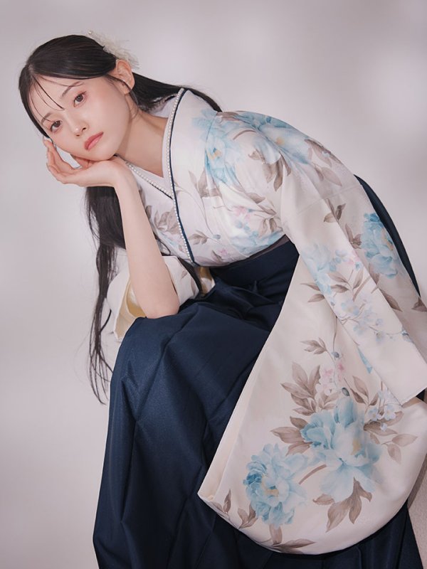 画像6: 【予約商品/1月中旬発送予定】ブルー芍薬 ホワイト二尺袖着物【卒業袴３点セット 二尺袖着物/帯/袴】