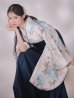 画像15: 【予約商品/1月中旬発送予定】ブルー芍薬 ホワイト二尺袖着物【卒業袴３点セット 二尺袖着物/帯/袴】 (15)