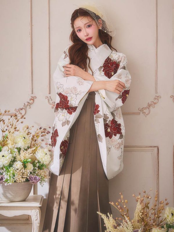 モデル:明日花キララ 身長:162cm　着用サイズ:Mサイズ