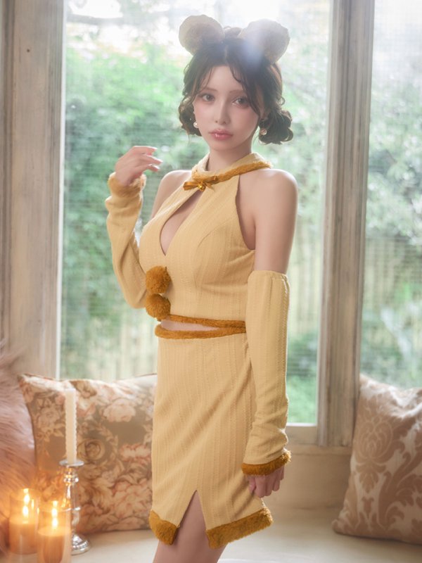 ベージュ　モデル：ももか　身長156cm　着用サイズ：Sサイズ