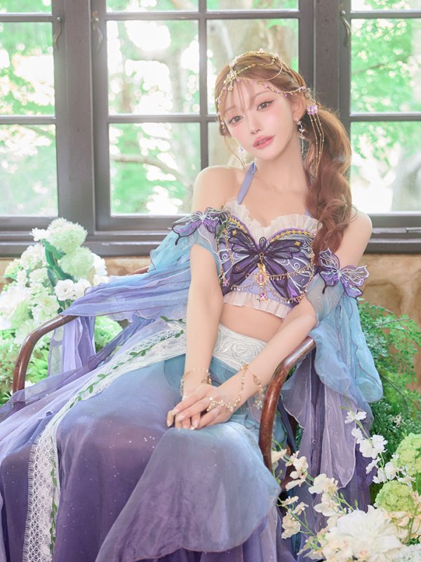 モデル：明日花キララ　身長：162cm　着用サイズ：Fサイズ