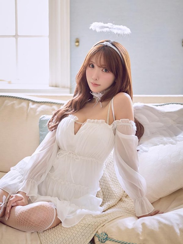 モデル：三上悠亜　身長：159cm　着用サイズ：Sサイズ