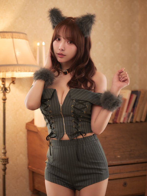 モデル：三上悠亜　身長159cm　着用サイズ：Sサイズ