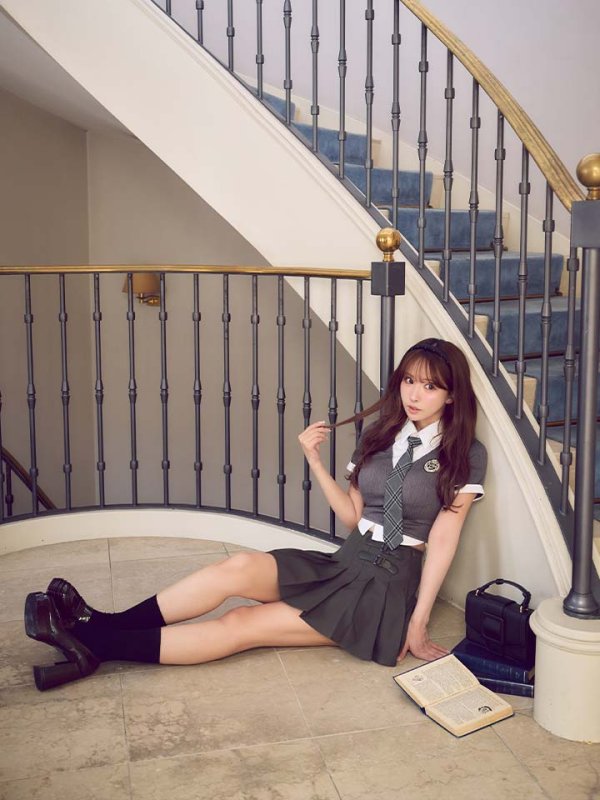 モデル：三上悠亜　身長：159cm　着用サイズ:Sサイズ