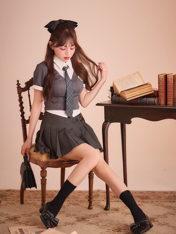 モデル：吉木千沙都（ちぃぽぽ）身長：158cm　着用サイズ：Sサイズ