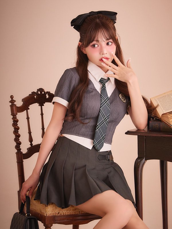 モデル：吉木千沙都（ちぃぽぽ）身長：158cm　着用サイズ：Sサイズ