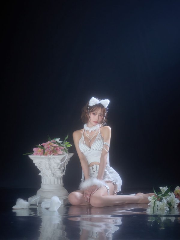 ホワイト　モデル：れみれみ　身長：163cm　着用サイズ：Sサイズ