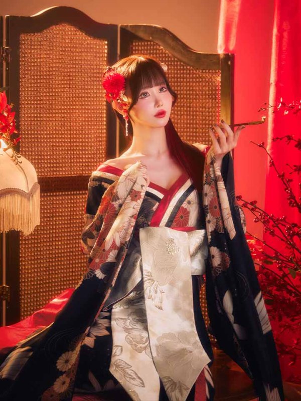 モデル：ゆりにゃ 身長：162cm 着用サイズ：Sサイズ