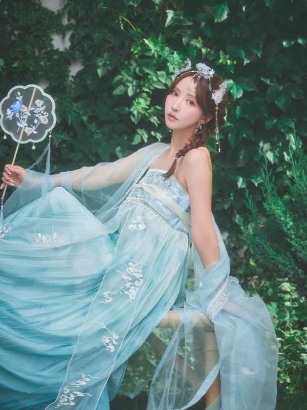 画像14: 【送料無料！】【ハロウィン】アイスブルー刺繍ロングシフォン漢服セット【コスプレ3点SET】【Fサイズ】【予約/8月下旬発送予定】[OF03]三上悠亜着用