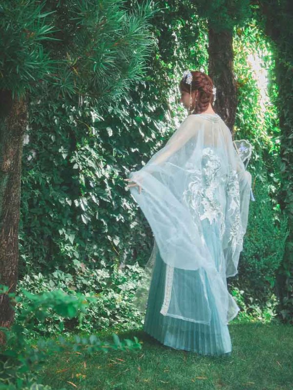 画像15: 【送料無料！】【ハロウィン】アイスブルー刺繍ロングシフォン漢服セット【コスプレ3点SET】【Fサイズ】【予約/8月下旬発送予定】[OF03]三上悠亜着用