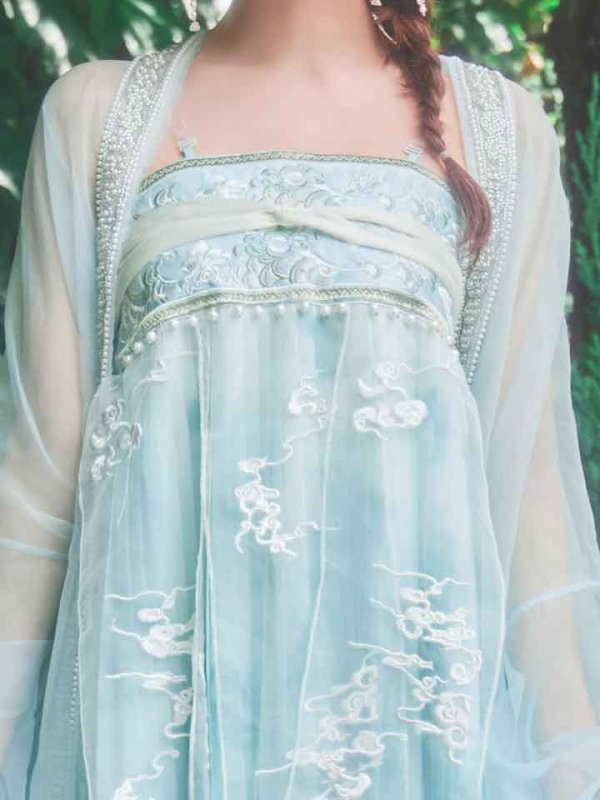画像22: 【送料無料！】【ハロウィン】アイスブルー刺繍ロングシフォン漢服セット【コスプレ3点SET】【Fサイズ】【予約/8月下旬発送予定】[OF03]三上悠亜着用